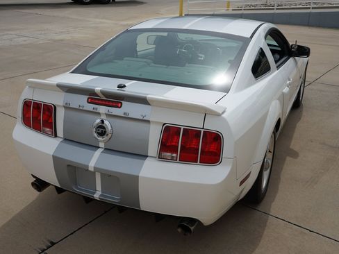Used 2007 Ford Mustang GT RWD image 14