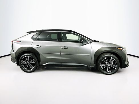 Used 2024 Toyota bZ4X AWD image 10
