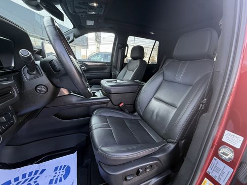 Used 2022 Chevrolet Tahoe RST w/ Luxury Package image 4