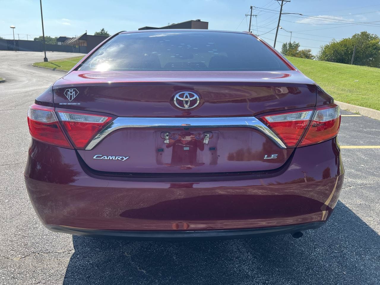 Used 2017 Toyota Camry LE FWD image 4