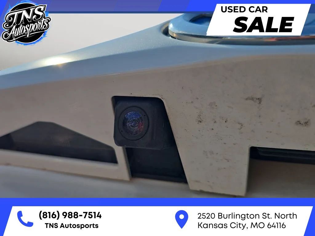 Used 2018 Toyota RAV4 Limited AWD/4WD image 37