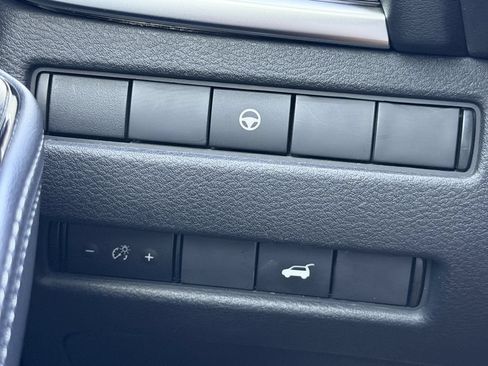 Used 2022 Nissan Rogue SL AWD/4WD image 27