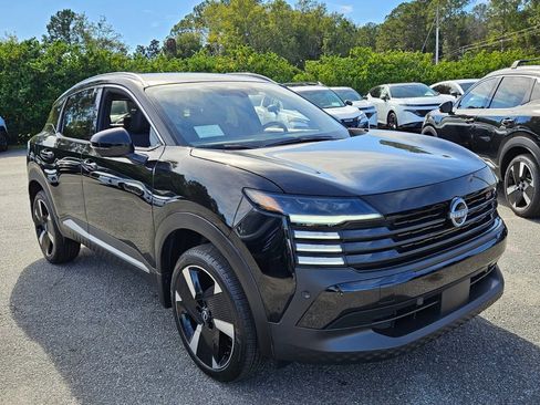 New 2026 Nissan Kicks SR image 17