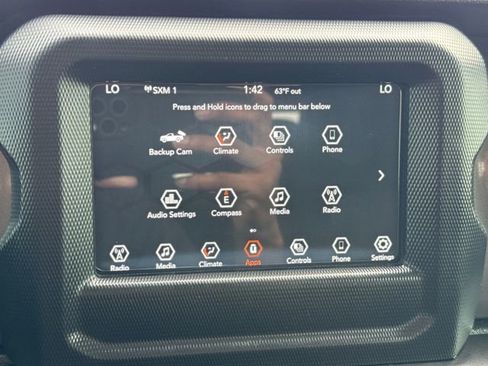 Certified 2021 Jeep Gladiator Willys image 26