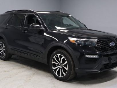 Certified 2024 Ford Explorer ST-Line w/ Class IV Trailer Tow Package