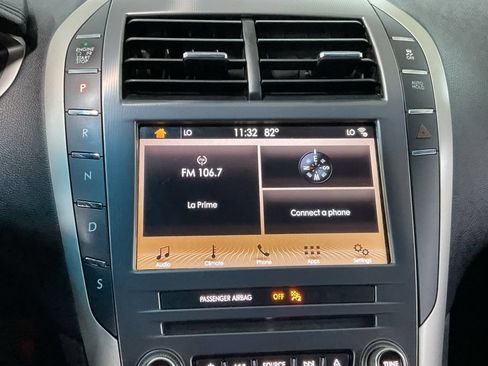 Used 2018 Lincoln MKZ Premiere FWD image 14