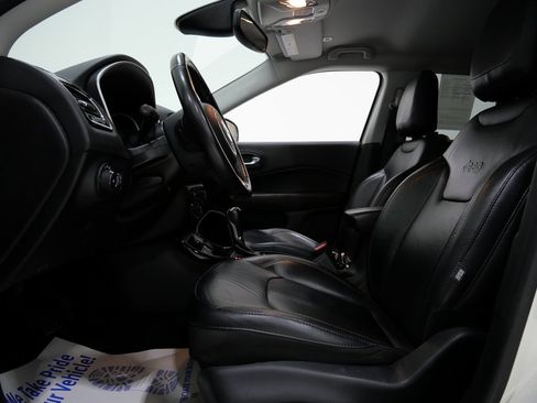 Used 2019 Jeep Compass Limited w/ Safety & Security Group image 12