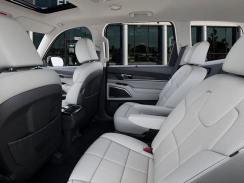 New 2025 Kia Telluride EX w/ EX Captain's Chair Package image 18