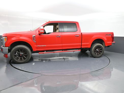 Used 2018 Ford F250 Lariat w/ Lariat Ultimate Package image 5