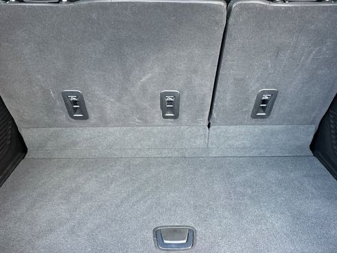 Used 2023 Chevrolet Tahoe Premier image 16