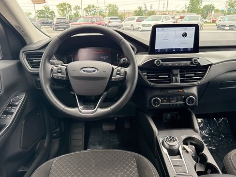 Used 2024 Ford Escape Active AWD/4WD image 9