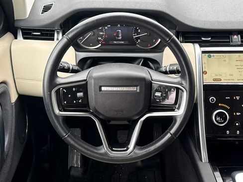Used 2023 Land Rover Discovery Sport S image 16