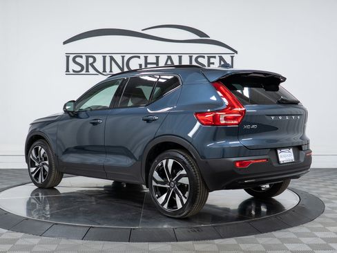 New 2026 Volvo XC40 B5 Ultra w/ Climate Package image 7