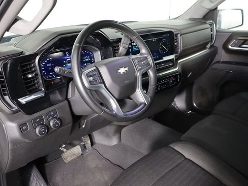 Used 2023 Chevrolet Silverado 1500 LT AWD/4WD image 25