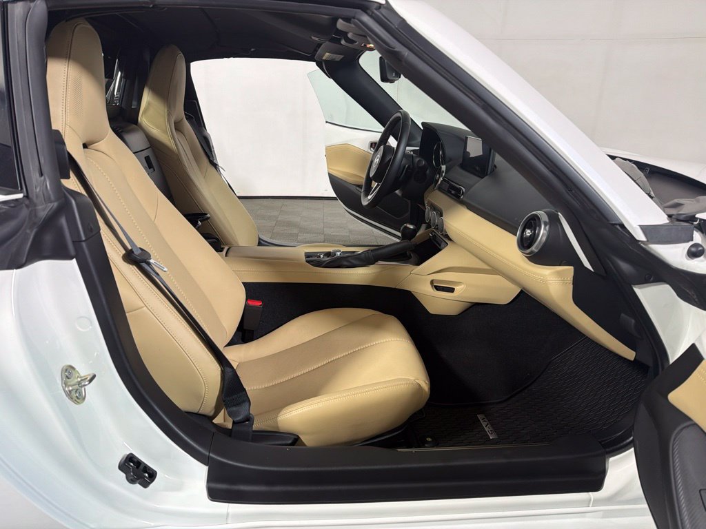 Certified 2025 MAZDA MX-5 Miata RF Grand Touring w/ Weather Package RWD image 19