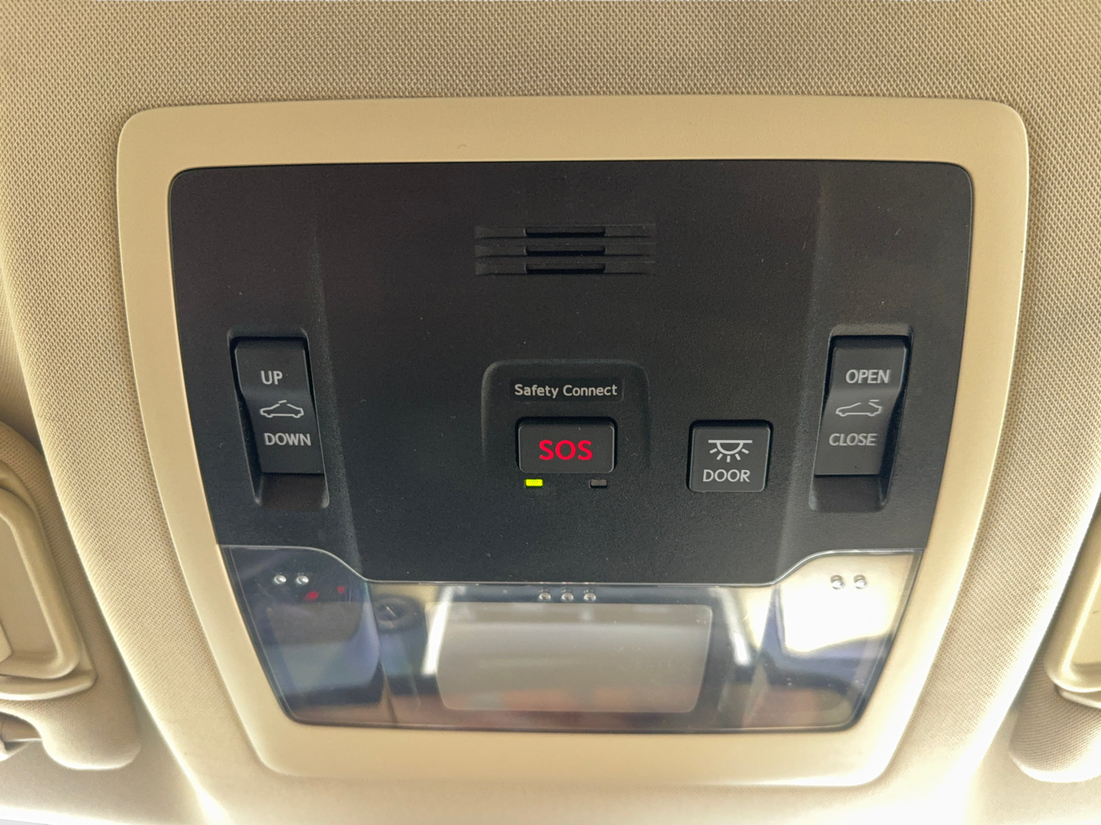 Used 2018 Lexus NX 300h AWD w/ Premium Package image 37