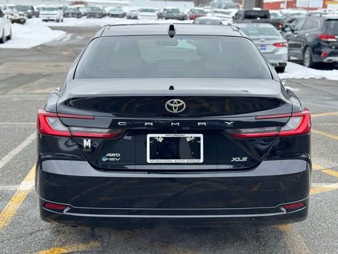 Used 2025 Toyota Camry XLE w/ Premium Plus Package AWD/4WD image 5