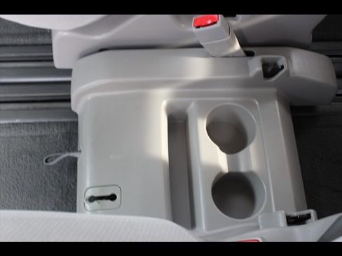 Used 2017 Toyota Sienna LE image 19