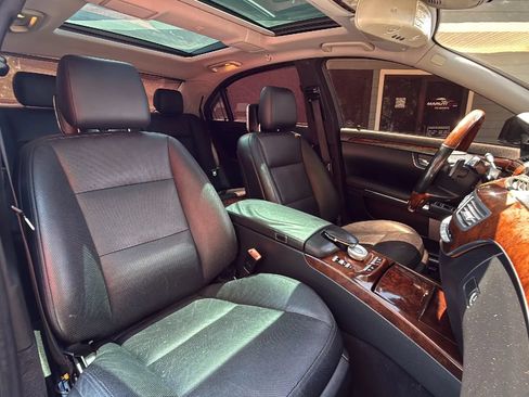 Used 2011 Mercedes-Benz S 550 4MATIC image 25