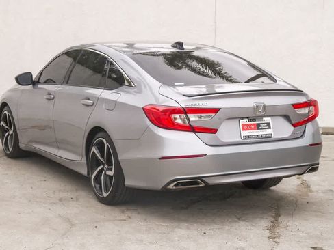 Used 2021 Honda Accord Sport image 7