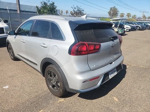 Used 2019 Kia Niro LX FWD image 10