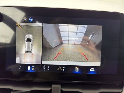 New 2026 Chevrolet Equinox LT w/ Safety and Technology Package image 17