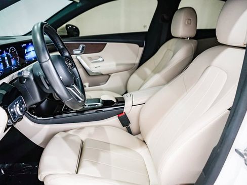 Certified 2022 Mercedes-Benz CLA 250 image 17