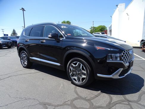 Used 2023 Hyundai Santa Fe SEL Convenience image 3