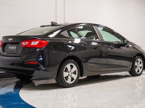 Used 2017 Chevrolet Cruze LS image 6