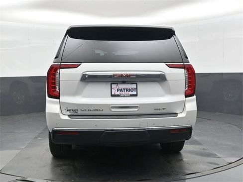 Used 2022 GMC Yukon SLT w/ SLT Luxury Package image 5
