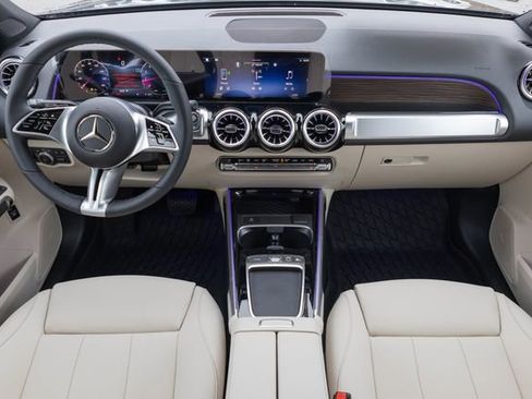 New 2026 Mercedes-Benz GLB 250 4MATIC image 22