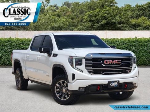 Used 2024 GMC Sierra 1500 AT4 w/ AT4 Preferred Package AWD/4WD image 1
