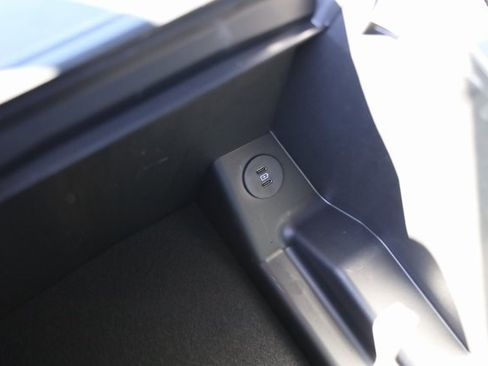 Used 2025 Ford F150 Raptor image 30