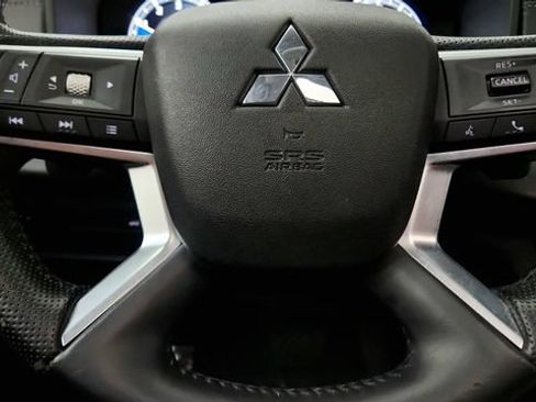Used 2022 Mitsubishi Outlander SE AWD/4WD image 57