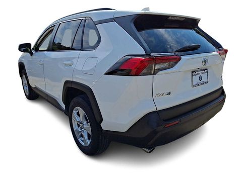Used 2019 Toyota RAV4 XLE w/ All Weather Liner Package AWD/4WD image 4