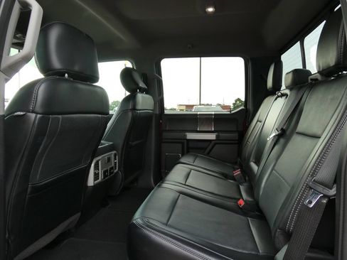 Used 2019 Ford F250 Lariat w/ Lariat Ultimate Package AWD/4WD image 19