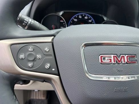Used 2024 GMC Terrain Denali w/ Denali Premium Package AWD/4WD image 30
