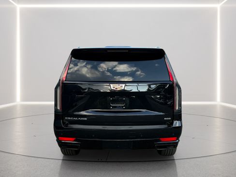 Used 2021 Cadillac Escalade ESV Sport w/ Driver Assist Tech Package AWD/4WD image 4