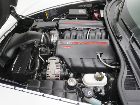 Used 2011 Chevrolet Corvette Grand Sport w/ Preferred Equipment Group image 32