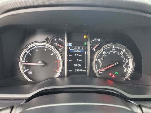 Used 2022 Toyota 4Runner Limited AWD/4WD image 17