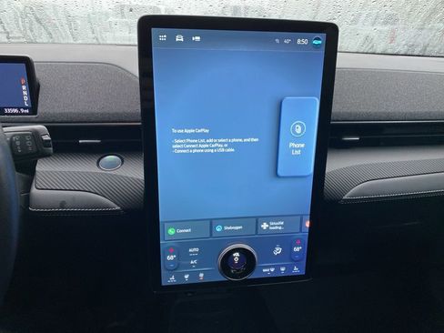 Used 2022 Ford Mustang Mach-E Premium image 12