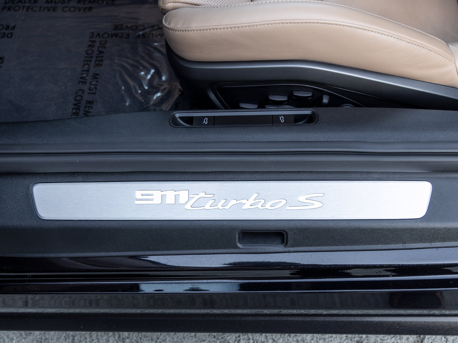 Certified 2023 Porsche 911 Turbo S AWD/4WD image 32