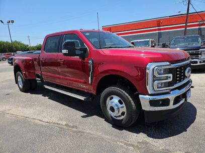 New 2026 Ford F350 Lariat w/ FX4 Off-Road Package