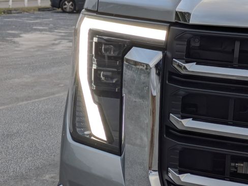 New 2026 GMC Sierra 2500 SLT image 10