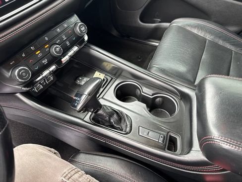 Used 2021 Dodge Durango R/T w/ Blacktop Package AWD/4WD image 17