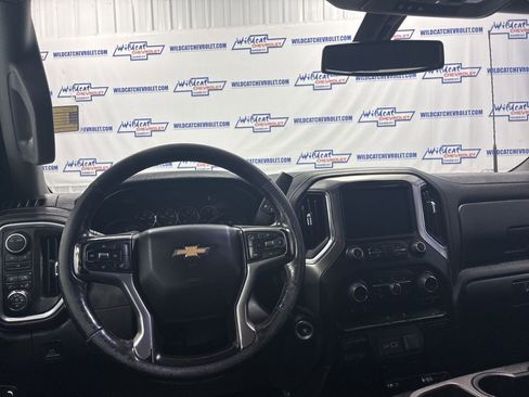 Used 2020 Chevrolet Silverado 3500 LT w/ Convenience Package image 2