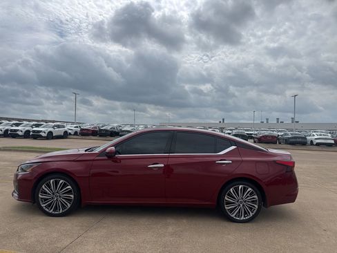 Certified 2025 Nissan Altima 2.5 SL image 13