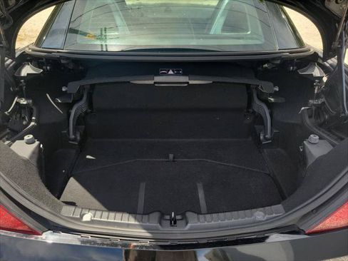 Used 2015 Mercedes-Benz SLK 250 w/ Premium Package image 10