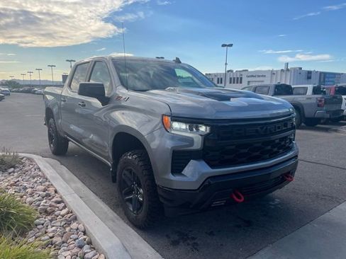 Used 2023 Chevrolet Silverado 1500 LT Trail Boss w/ Convenience Package II AWD/4WD image 3