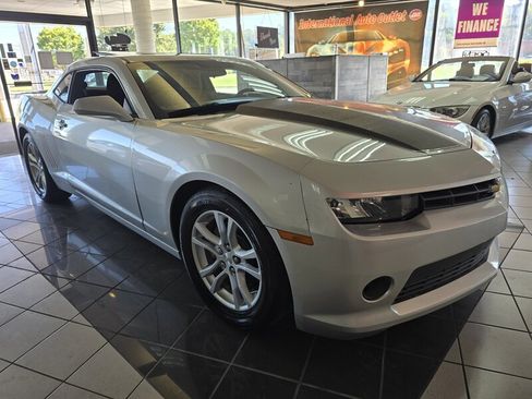 Used 2015 Chevrolet Camaro LT image 3